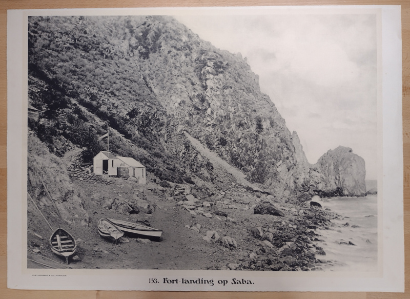 afbeelding van prent Fort-landing op Saba van J. Demmeni, Kleynenberg (Saba)
